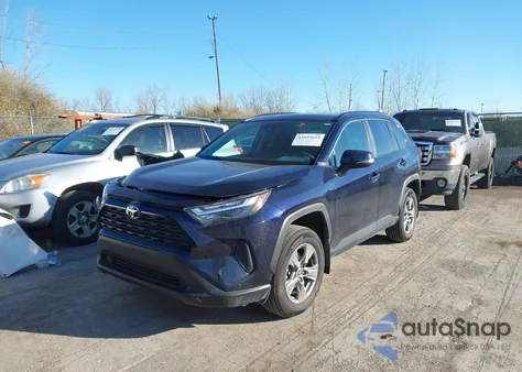 2024 Toyota Rav4 Xle z USA, uszkodzony, nr VIN 2T3P1RFVXRW428265